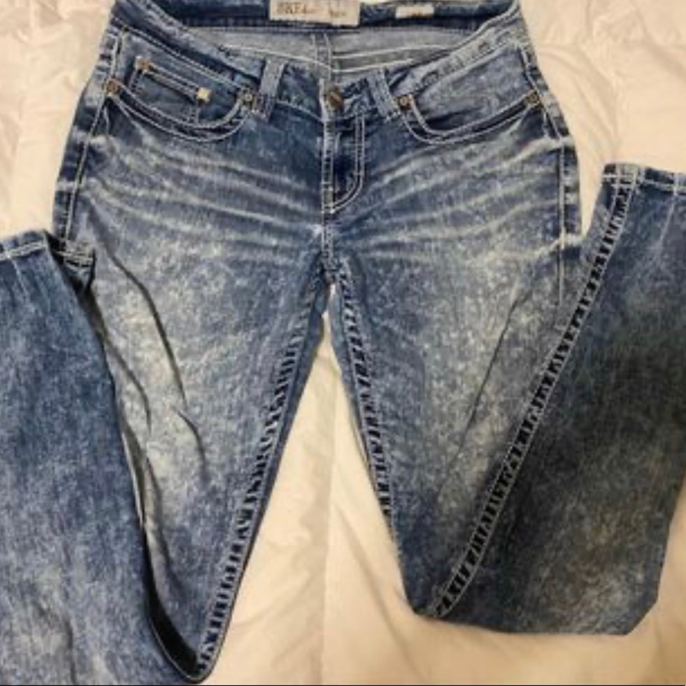 Size 28 BKE Stella Acid Wash Skinny Jeans
